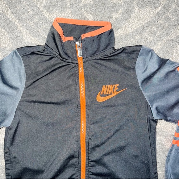 Boys Nike Zip Up Jacket - Picture 3 of 6